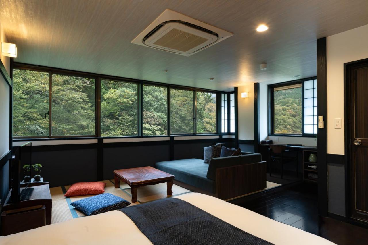 Onsen Guest House Tsutaya Hakone Exteriör bild